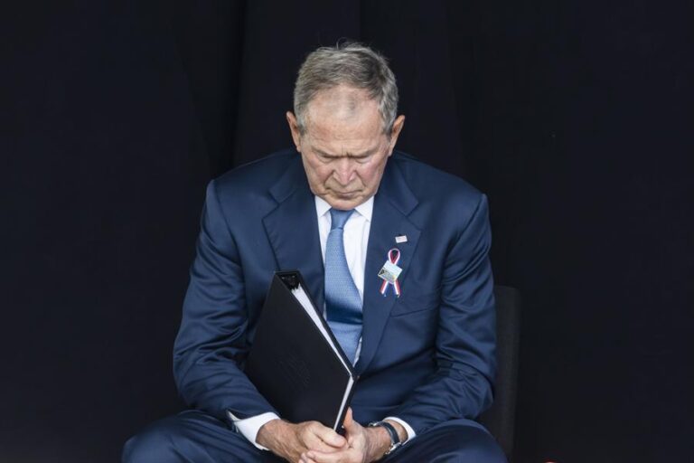 Al hablar de “invasiones injustificadas”: George Bush confunde la guerra de Irak con la de Ucrania