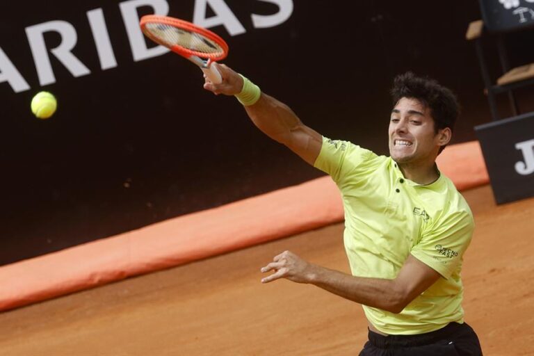 Garin avanza a octavos de final del Masters 1000 de Roma