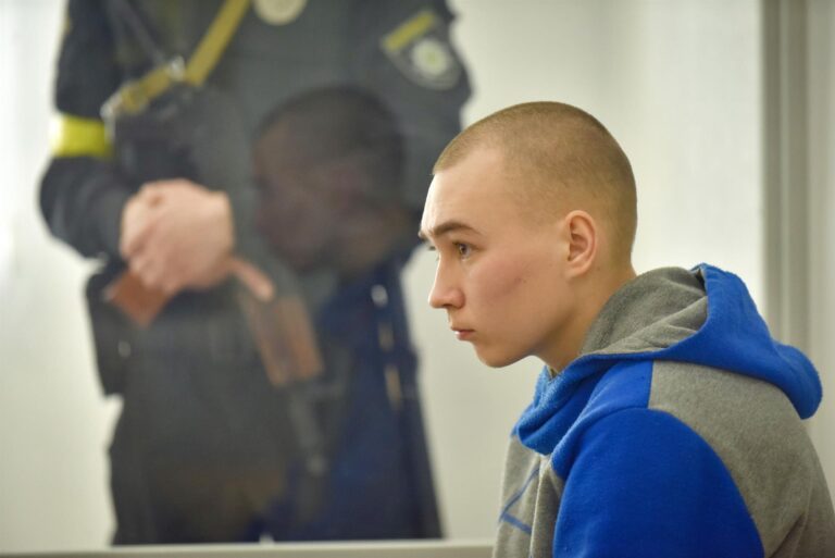 Soldado ruso es sentenciado a cadena perpetua por dispararle y matar a un civil ucraniano