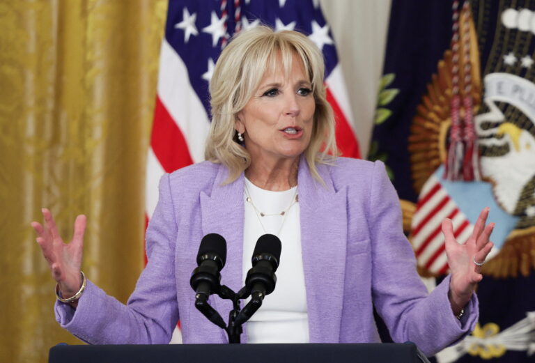 Jill Biden viajará a Rumania y Eslovaquia en misión de apoyo a los refugiados ucranianos