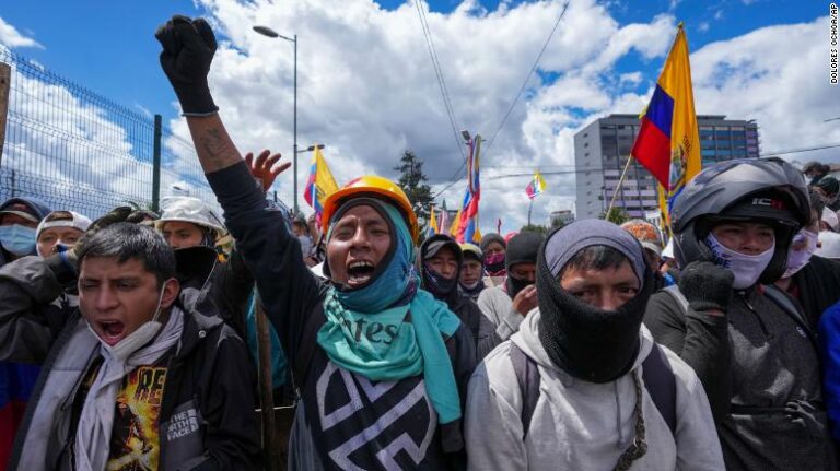 Reportan cuatro muertos durante manifestaciones en Ecuador contra el presidente Lasso