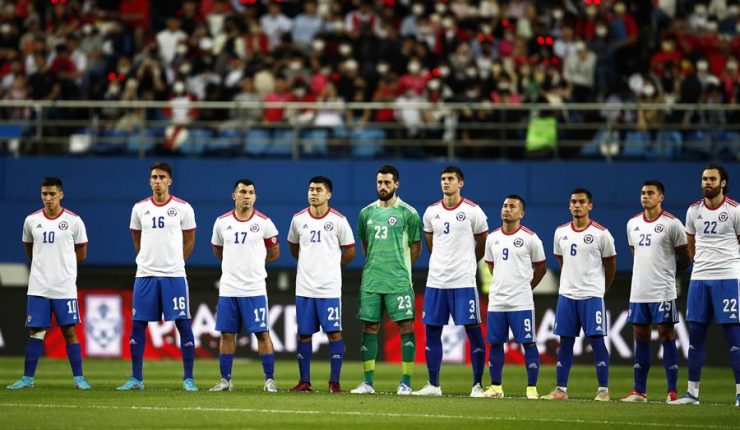 Con gol anulado y una tarjeta roja: Chile perdió ante Corea del Sur en el debut de Berizzo