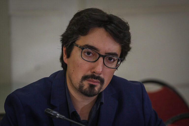 Latorre planea transformar al Frente Amplio en un solo partido en caso de llegar a presidir RD
