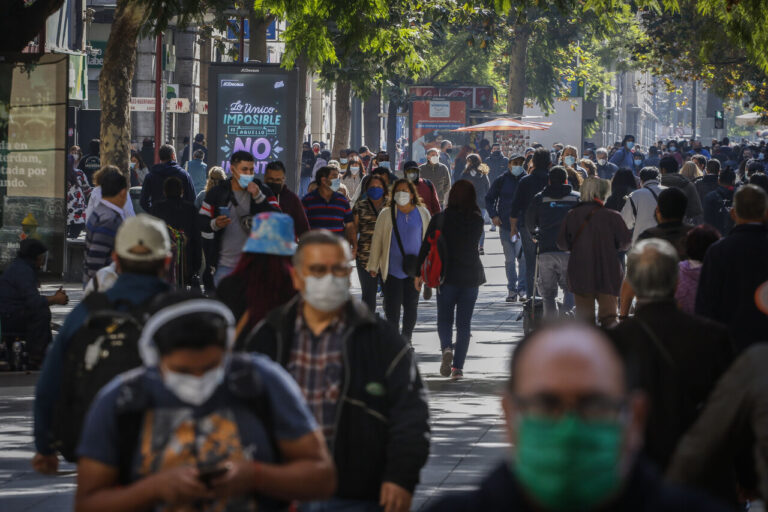 Más de 15 millones en el padrón: ¿Qué tan informados estamos frente al plebiscito de salida?