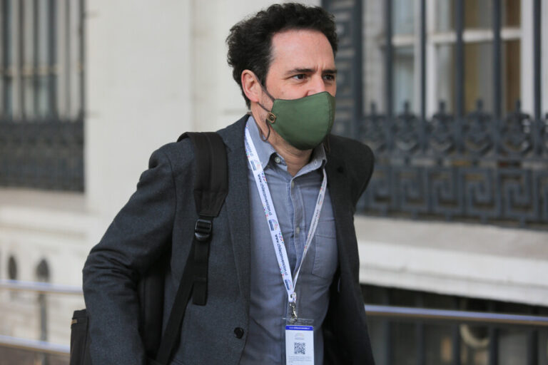 Hernán Larraín acusó a la Mesa Directiva de la Convención de modificar el texto 