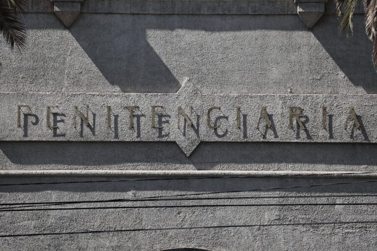Germán Ramírez y situación de recintos penitenciarios: 