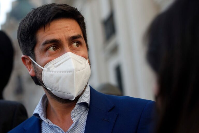 Ex jefe de gabinete de la ministra Siches presentó su renuncia al Ministerio del Interior