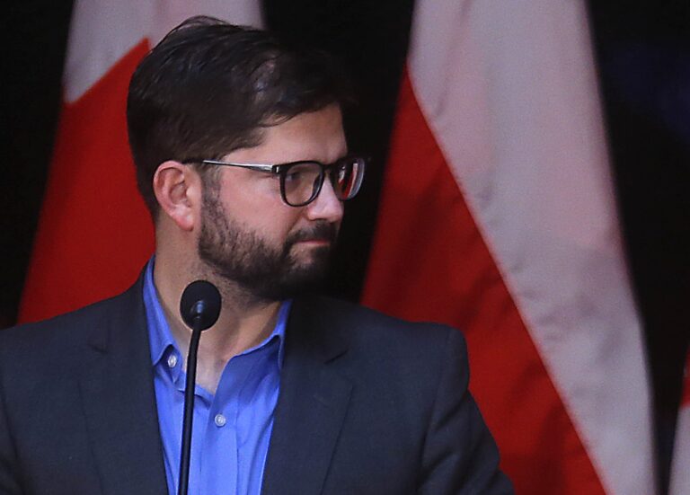 Boric envía mensaje a la izquierda latinoamericana: 