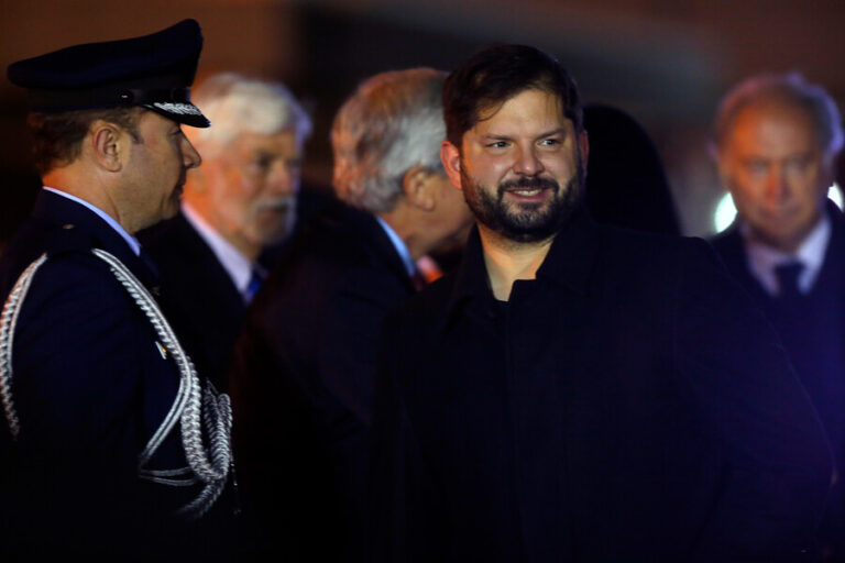 Pdte. Boric llega a EE.UU. para participar en IX Cumbre de las Américas: Revisa su agenda de este martes