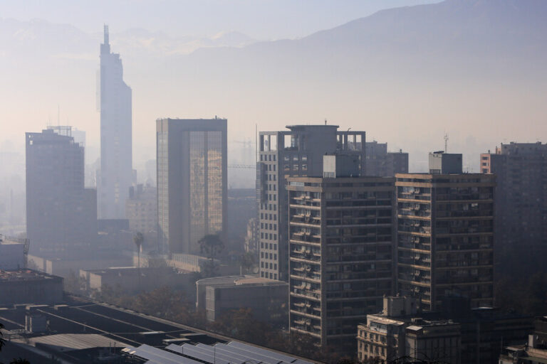 Autoridades decretan preemergencia ambiental para la Región Metropolitana para este lunes