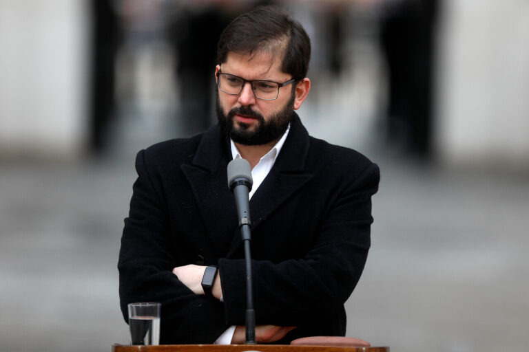 Presidente Boric inicia gira presidencial en Arica y Parinacota: Seguridad y migración dominan la agenda