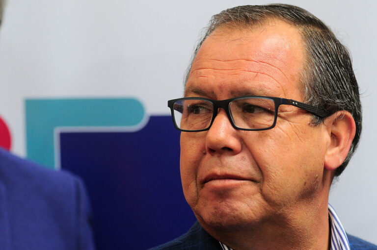 Presidente DC por plebiscito de salida: 