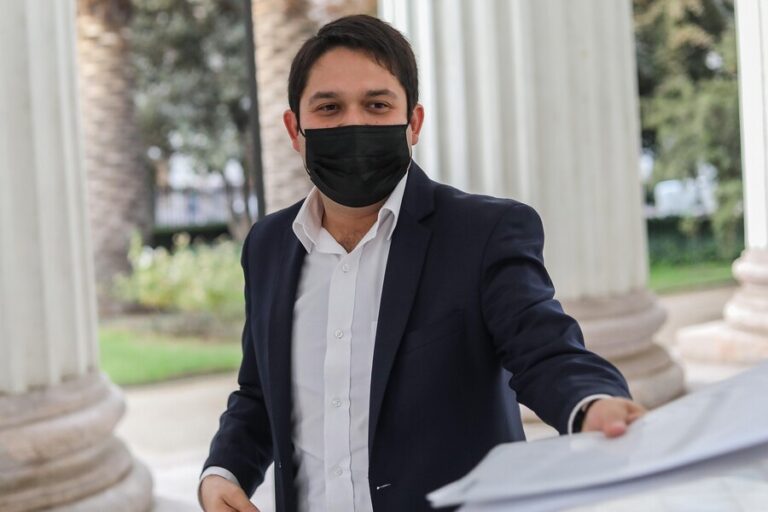 Valenzuela por acto de cierre de la CC: “Espero que nos comportemos y que no haya espacio para gritos y tonteras”