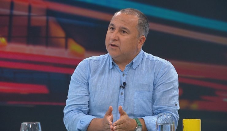 Egon Montecinos: 