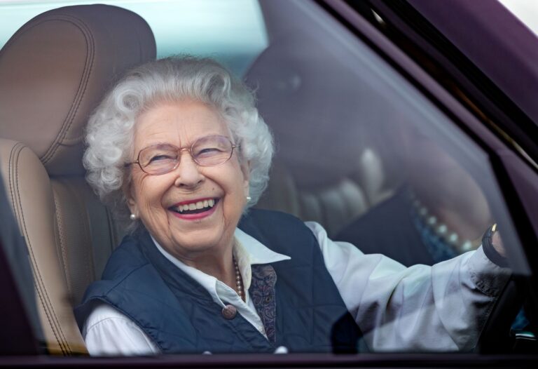 Jubileo de Platino de la Reina Isabel II: La vida de la monarca de los récords