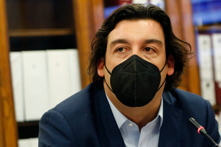 Leiva: “Yo creo que sí está zanjado políticamente el tema de la reforma a Carabineros dentro del conglomerado de gobierno”