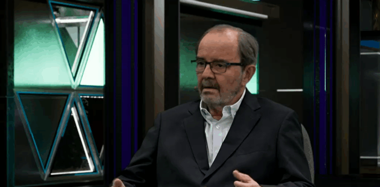 Gustavo Lagos: 