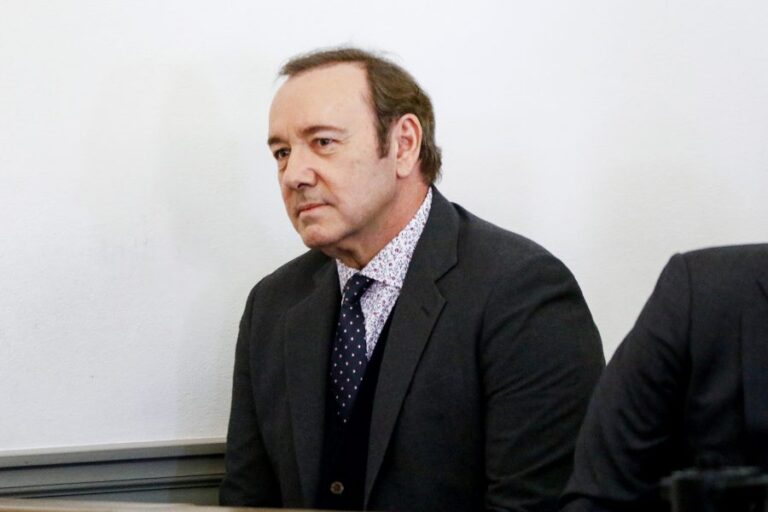 Imputan a Kevin Spacey por cuatro cargos de abuso sexual en el Reino Unido