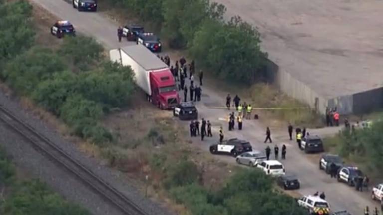 Encuentran camión con 46 migrantes fallecidos en Texas