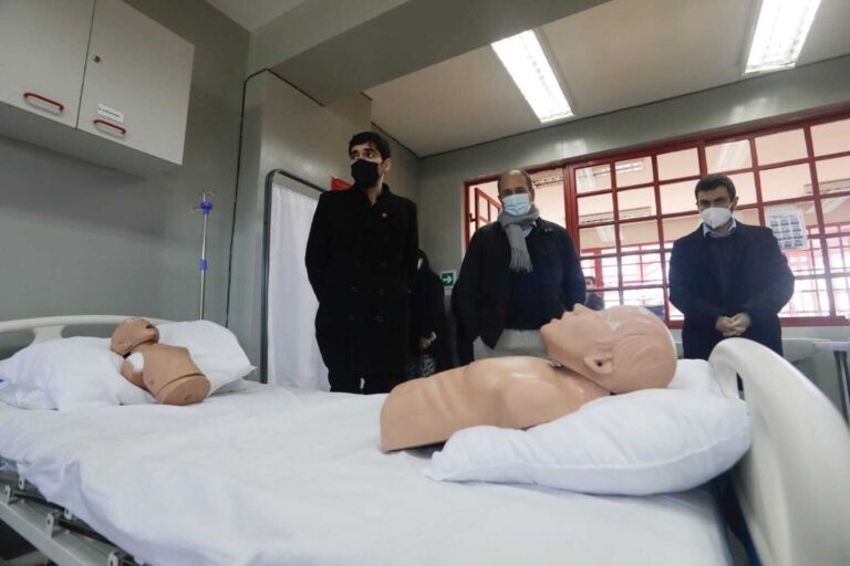 Infocap ofrece cursos sobre cuidados a enfermos y adultos mayores en la Región del Biobío