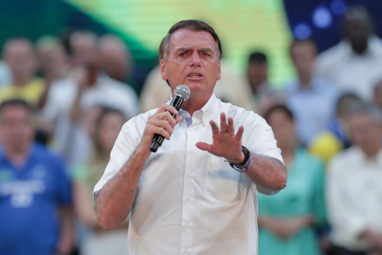 Con críticas a Lula Da Silva y a los jueces: Jair Bolsonaro inició campaña para la reelección presidencial