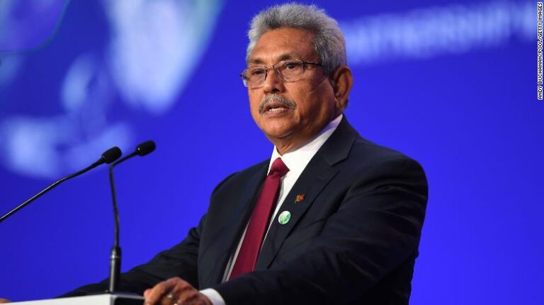 Presidente de Sri Lanka no puede salir del país tras ser asediado por personal del aeropuerto