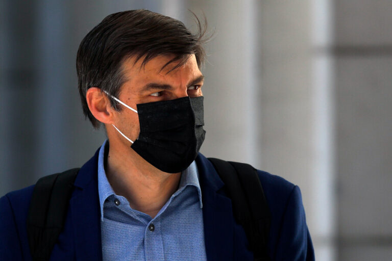 Daniel Stingo denuncia violento ataque por parte de partidarios del Rechazo: 