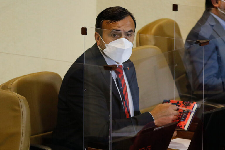 Diputado Francisco Pulgar renunció a la comisión investigadora de la PDI por denuncia de violación en su contra