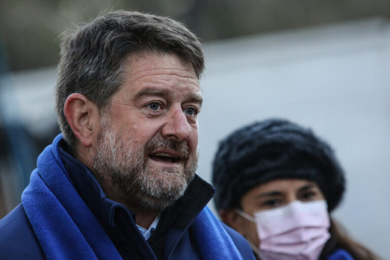Gobernador Orrego por carta del 