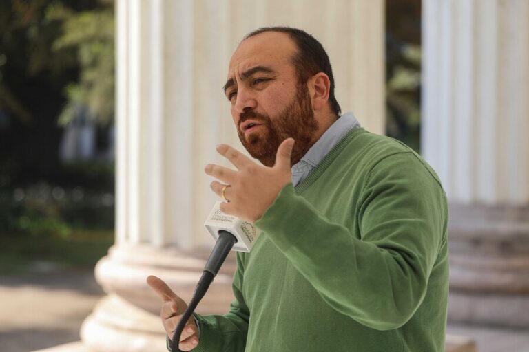 Chahin y polémica por texto constituyente definitivo: 