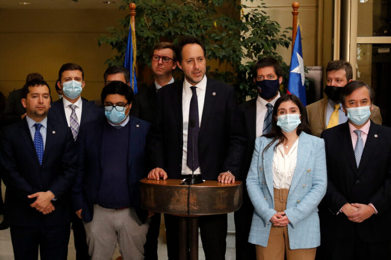 Tras controversia por body scan: Diputados republicanos solicitan 