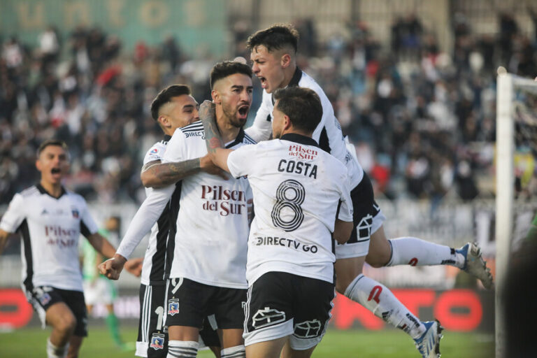Colo Colo vence a Audax Italiano tras agónico penal y se mantiene como único líder del campeonato