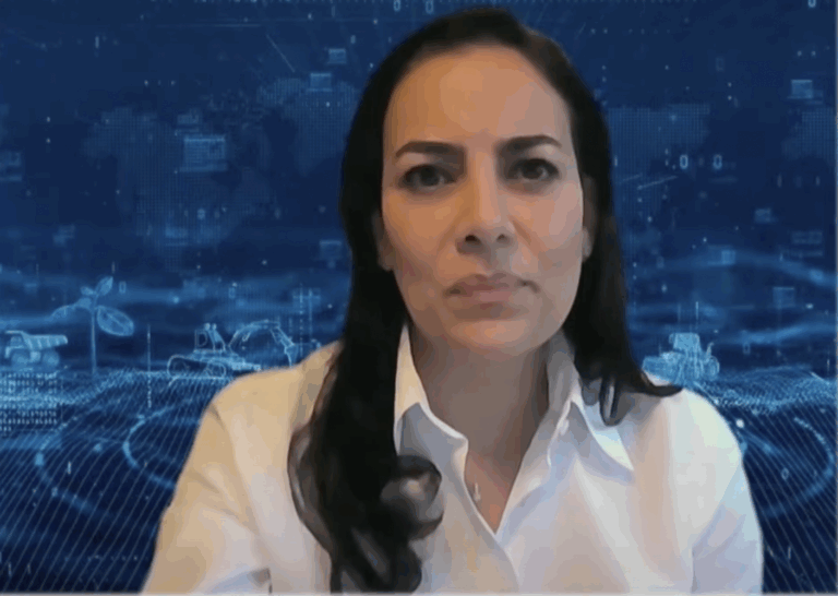 Mariana Abugattas: 