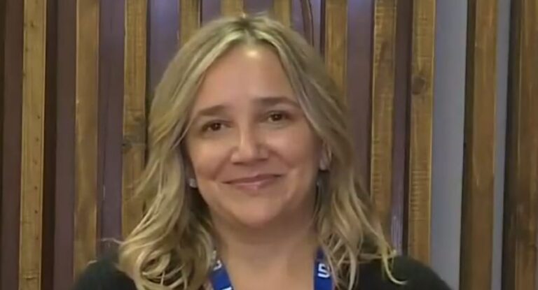 María José Hoffmann: 