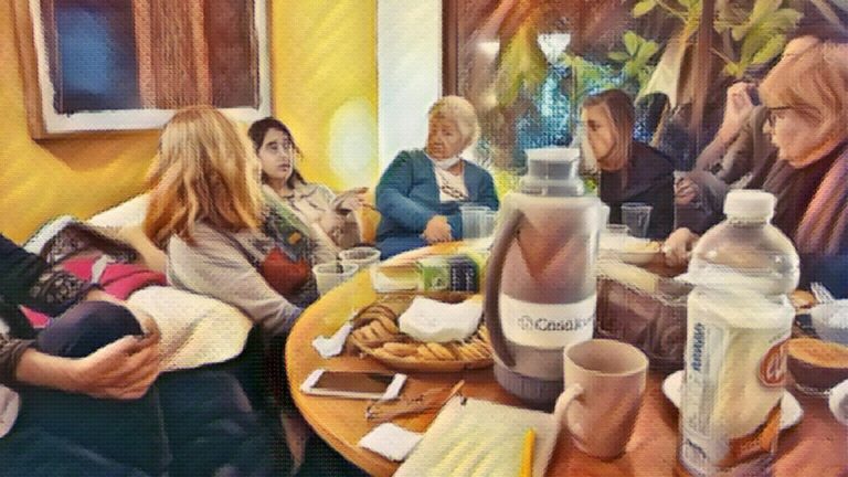 Así es “La Once Constituyente”, la iniciativa que lleva la propuesta de Constitución a los hogares chilenos