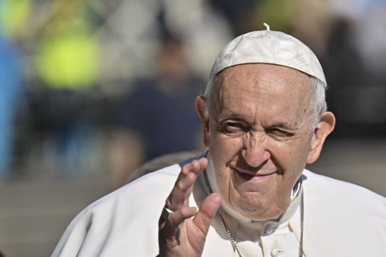 Papa Francisco pide comer menos carne: 