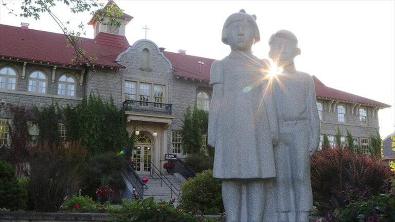 Con un valor de más de 15 millones de dólares: Iglesia católica venderá propiedades en Canadá para pagar indemnizaciones