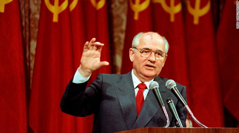 Raúl Sohr y la verdad de Gorbachov: 