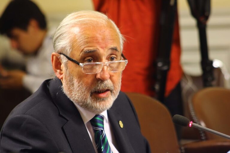 Fiscal Abbott y dichos de Llaitul: 