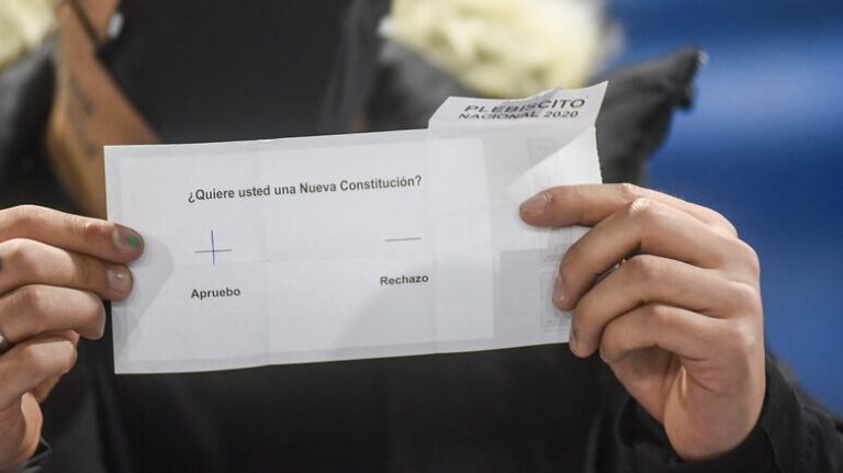 La intensa recta final rumbo al plebiscito de salida
