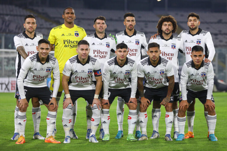 Colo Colo analiza invitación para jugar amistosos en Australia