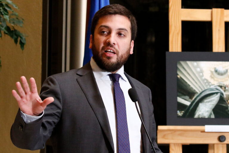 Raúl Soto: 