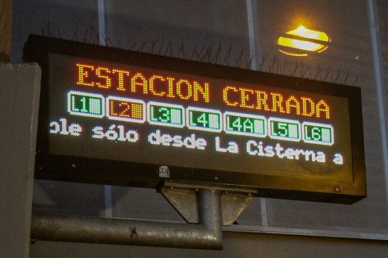 Metro informó que 5 estaciones de Línea 2 continuarán cerradas este miércoles