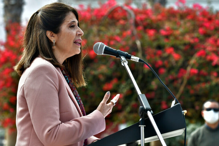 Ministra Ríos ante petición de renuncia por traslado de presos mapuche: 