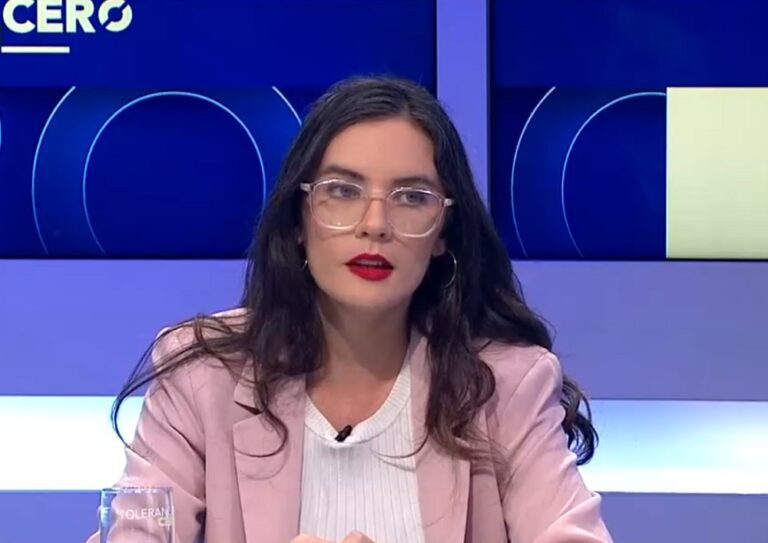 Ministra Vallejo: Como Gobierno, “no hemos manifestado una posición clara sobre el Apruebo”