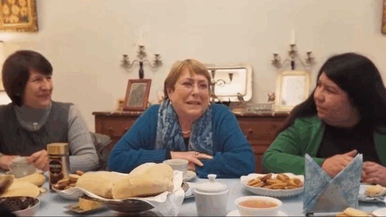 Michelle Bachelet apareció en franja del Apruebo: 