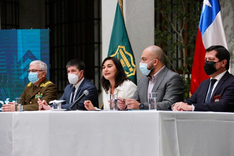 Gobierno presenta la unidad consultiva y comisión para la Reforma a Carabineros y PDI