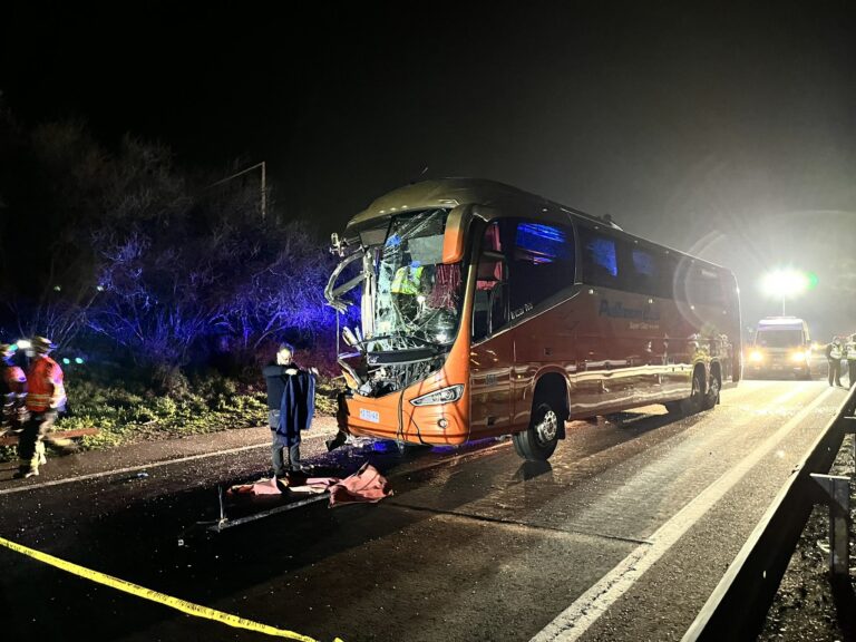 Accidente automovilístico dejó dos fallecidos en Ruta 68 en dirección a Valparaíso