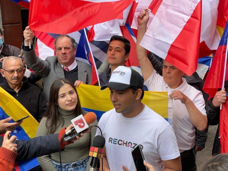 Organizaciones de migrantes en Chile entregan su respaldo a la opción Rechazo: 