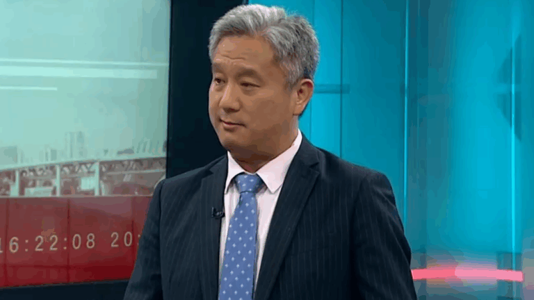 Profesor Yun Tso Lee y viaje de Pelosi: 